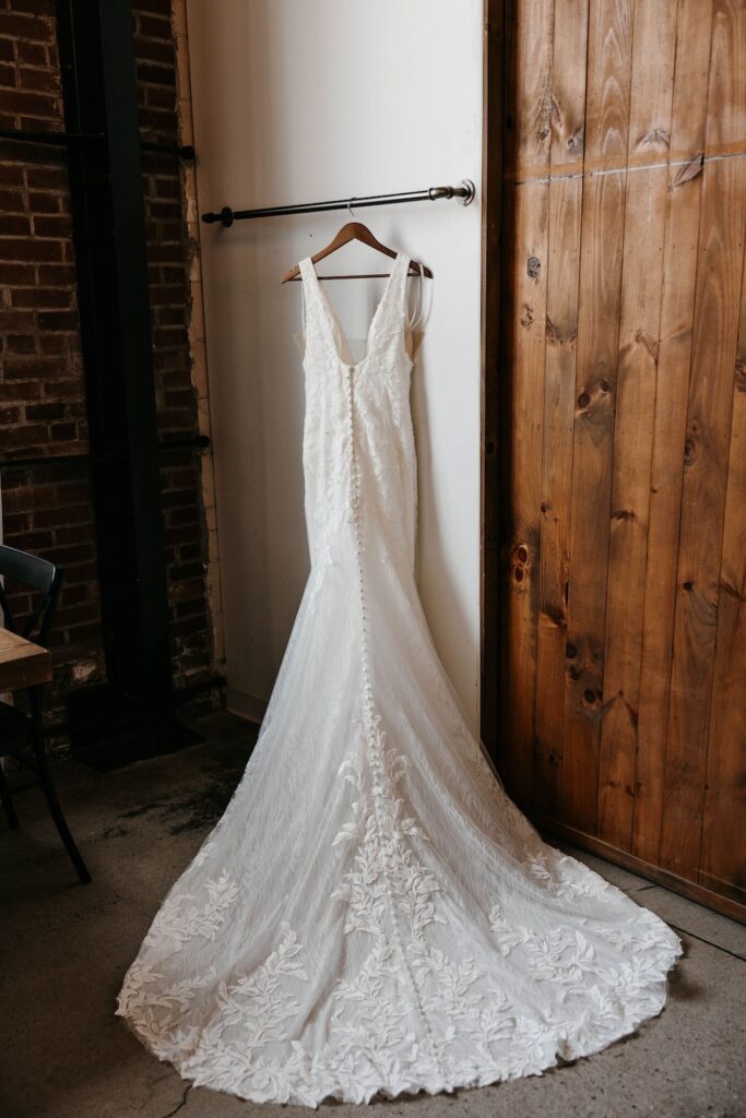 Wedding gown