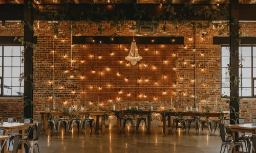 Market-Light-Wall.webp